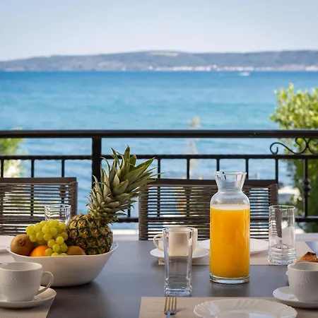 Beachfront Armeria With Pool Villa *