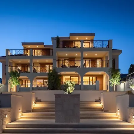 Beachfront Armeria With Pool *