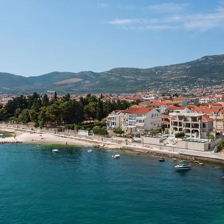 Beachfront Armeria With Pool *