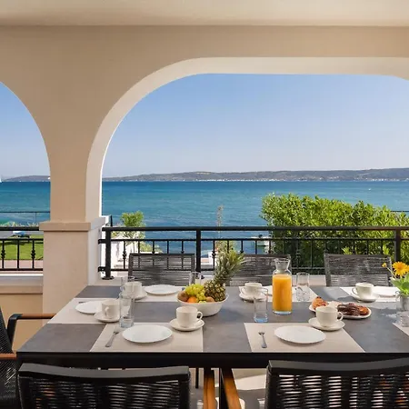 Beachfront Armeria With Pool Kastela