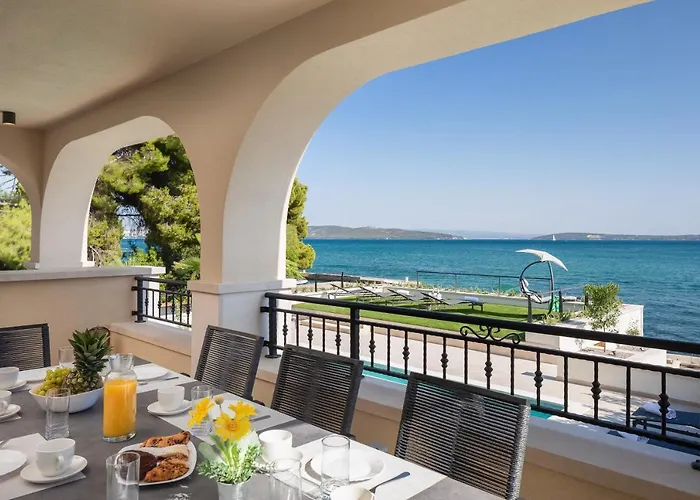 Beachfront Armeria With Pool *